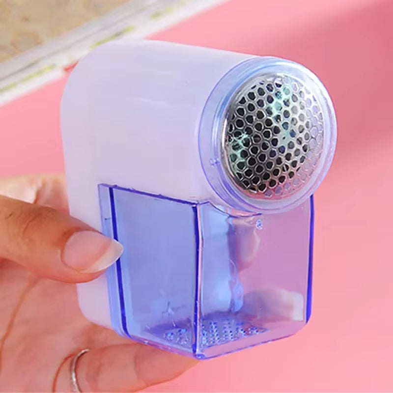 Electric Lint Remover - Battery Powered Hairball Trimmer for Clothes and Furniture - Easily Removes Lint and Hairballs
